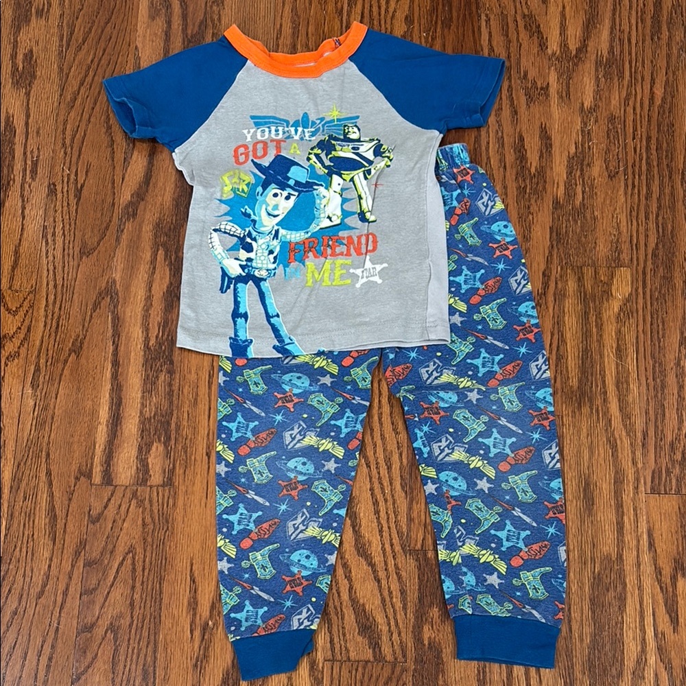 Disney Pixar Toy Story, Boys, Short Sleeve Pajama Top and Bottom Set, Size 5